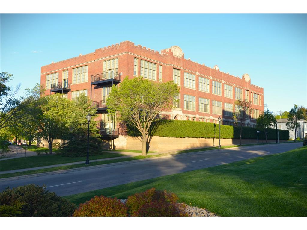 523 East Avenue #102 Red Wing MN 55066 7075446 image1