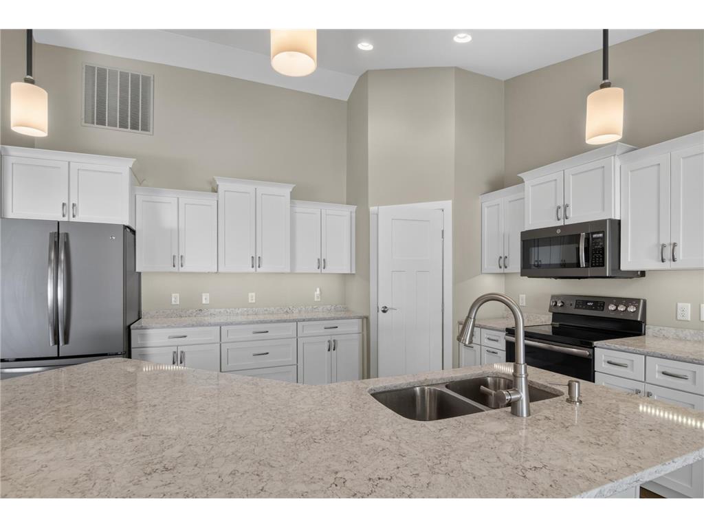 523 Legacy Lane Valley City ND 58072 7109511 image4