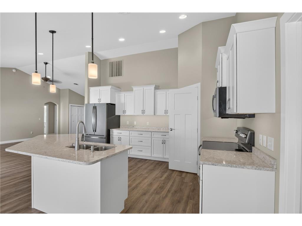 523 Legacy Lane Valley City ND 58072 7109511 image5