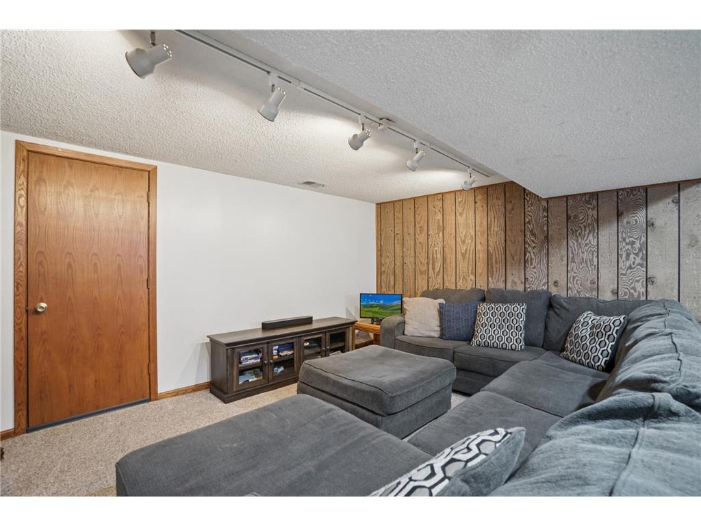 523 Main Street N Saint Michael MN 55376 7015284 image22