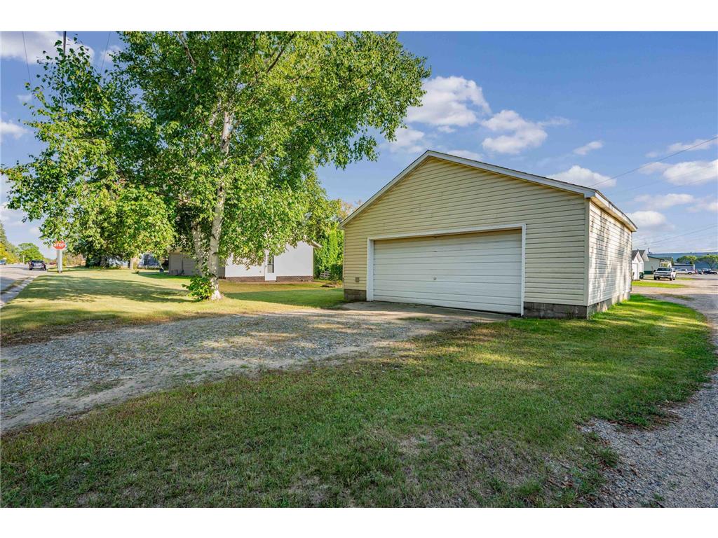 523 NW 6th Avenue Grand Rapids MN 55744 6792001 image2