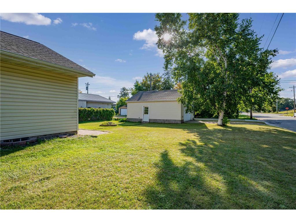 523 NW 6th Avenue Grand Rapids MN 55744 7049253 image16