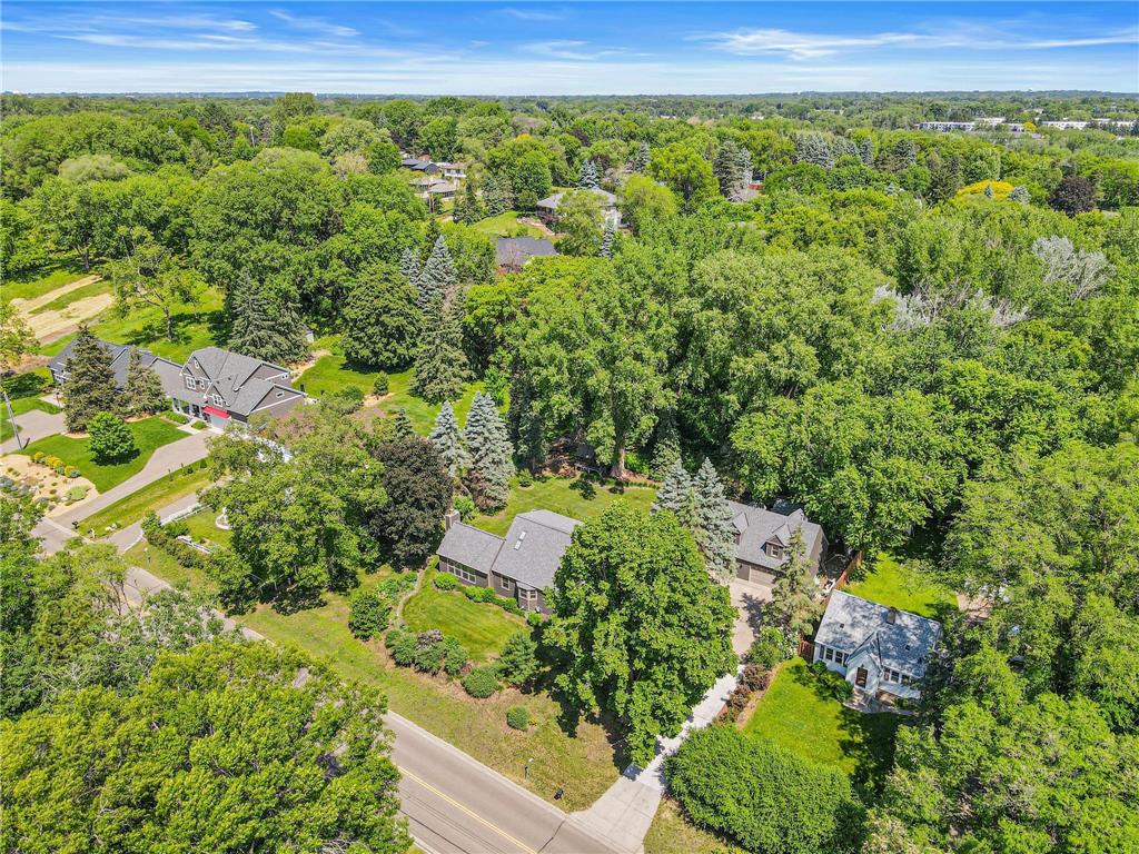 523 Roselawn Avenue W Roseville MN 55113 7085443 image1