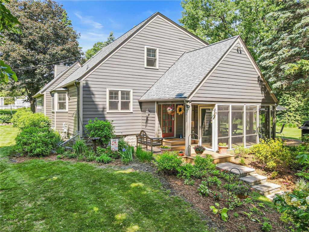 523 Roselawn Avenue W Roseville MN 55113 7085443 image34