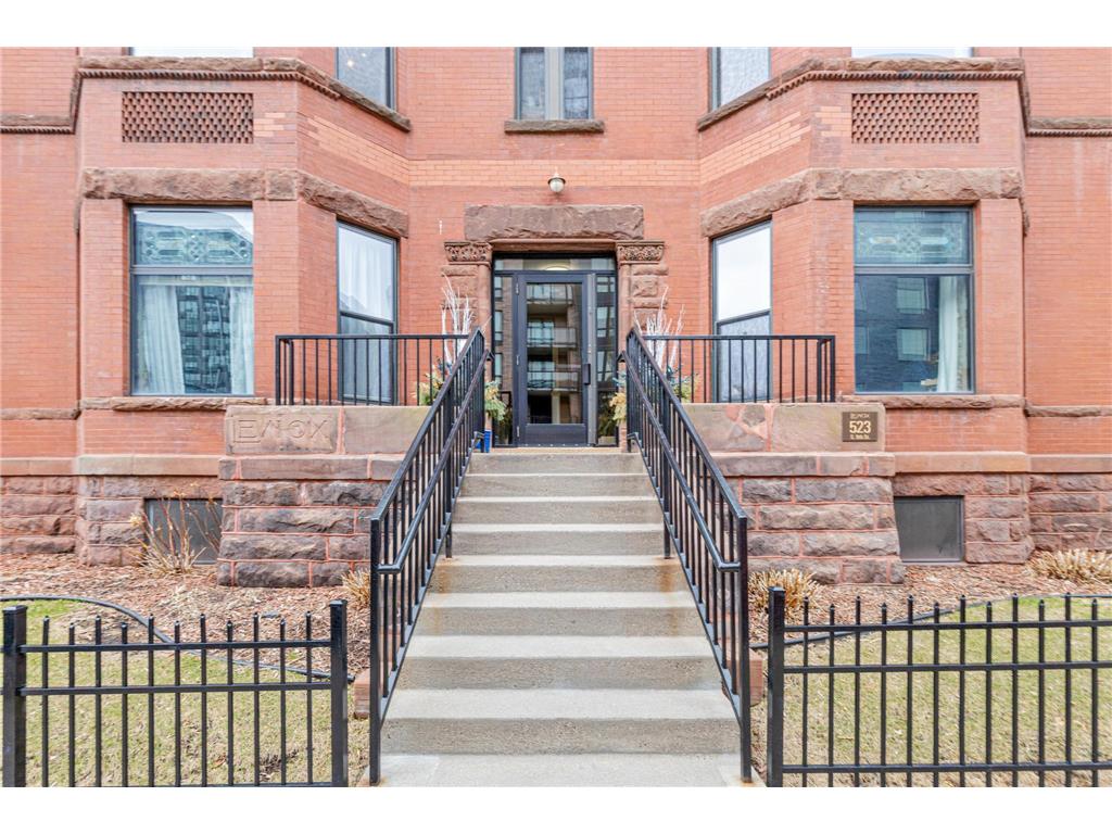 523 S 9th Street #3 Minneapolis MN 55404 6700012 image1