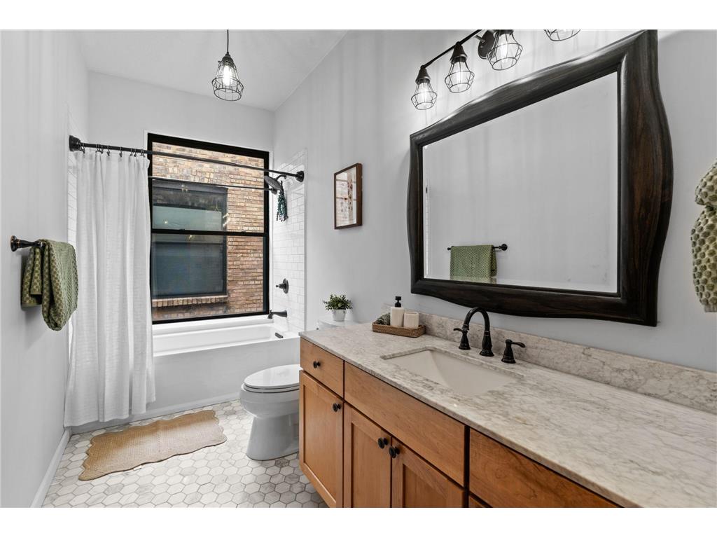 523 S 9th Street #6 Minneapolis MN 55404 7027554 image33