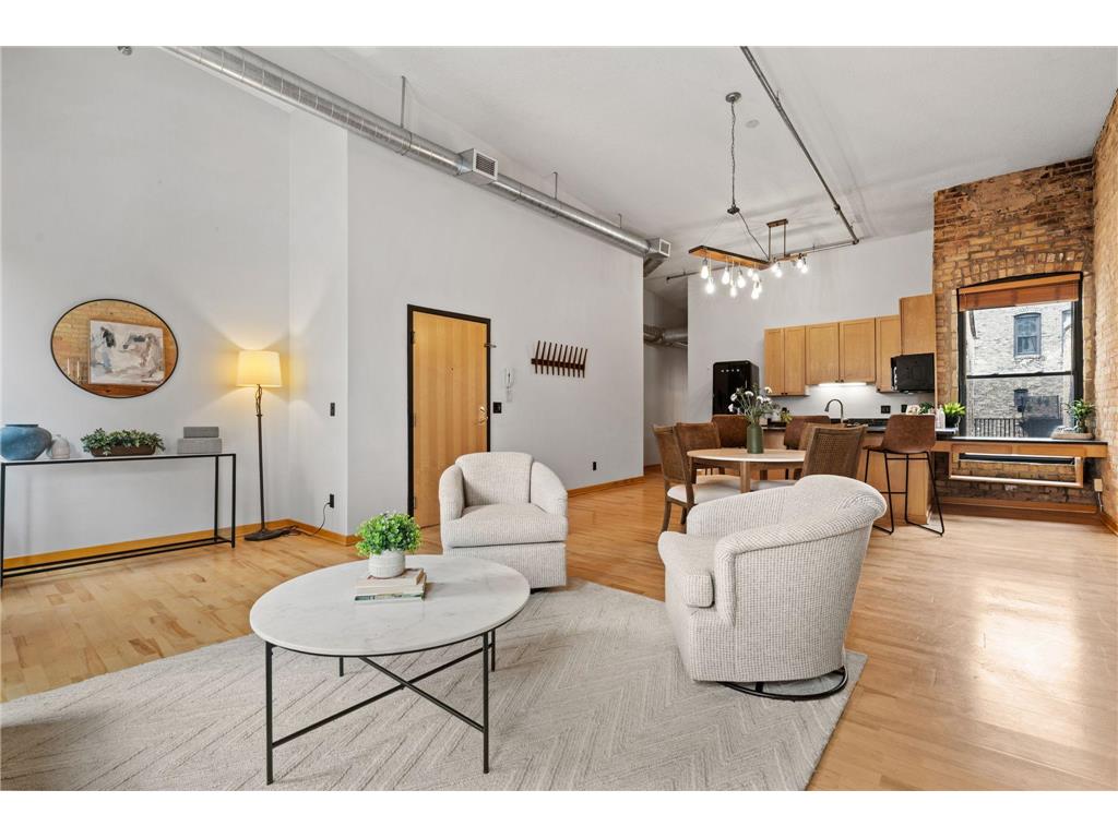 523 S 9th Street #6 Minneapolis MN 55404 7027554 image4