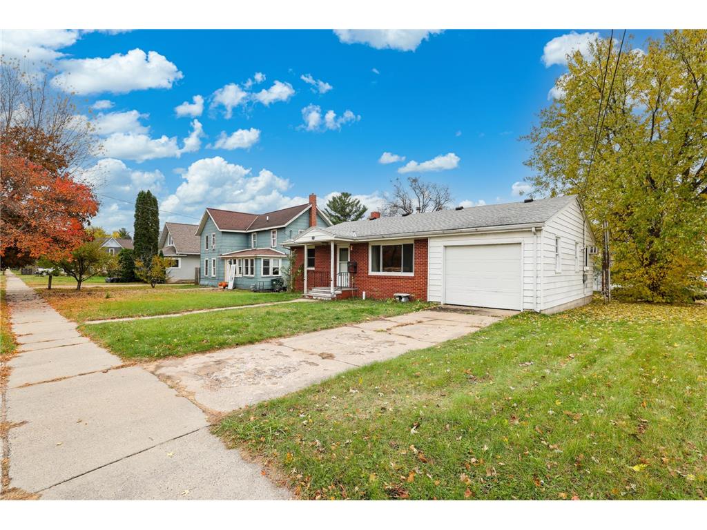 523 W Mill Street Paynesville MN 56362 6809100 image4