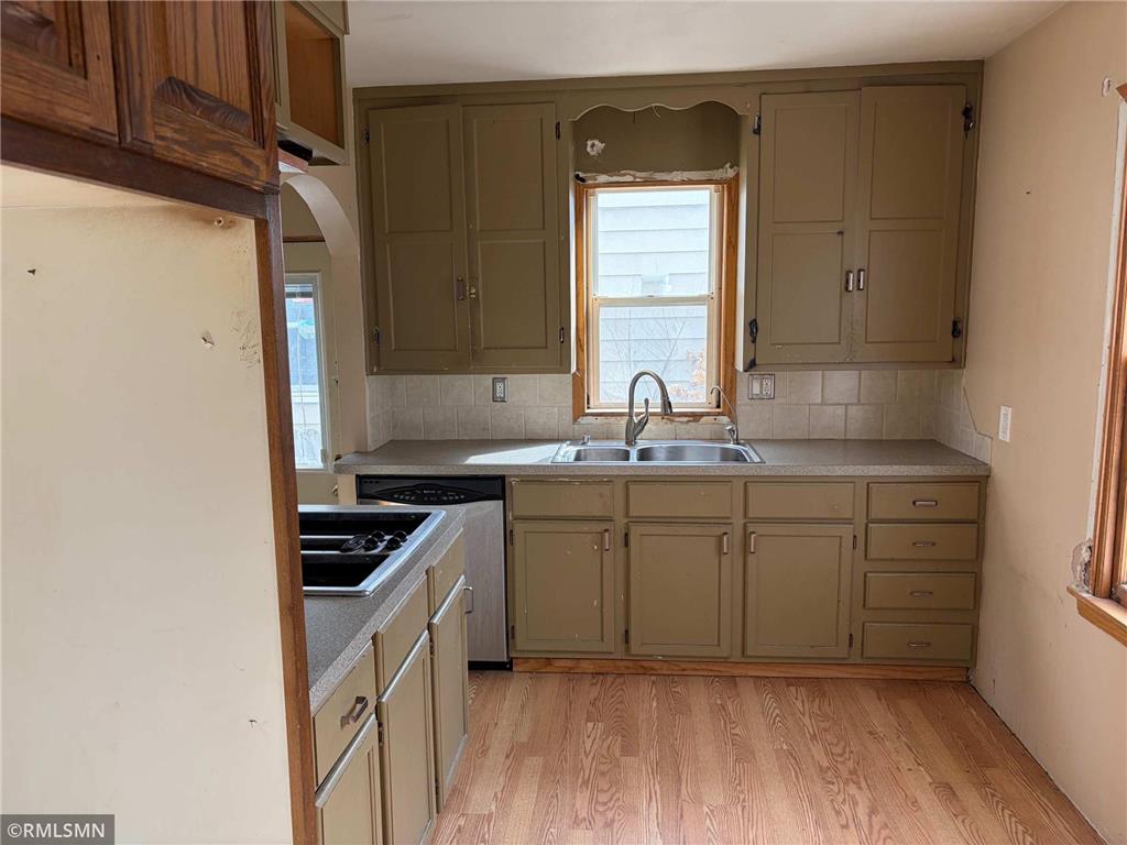 5230 Irving Avenue N Minneapolis MN 55430 7038913 image11