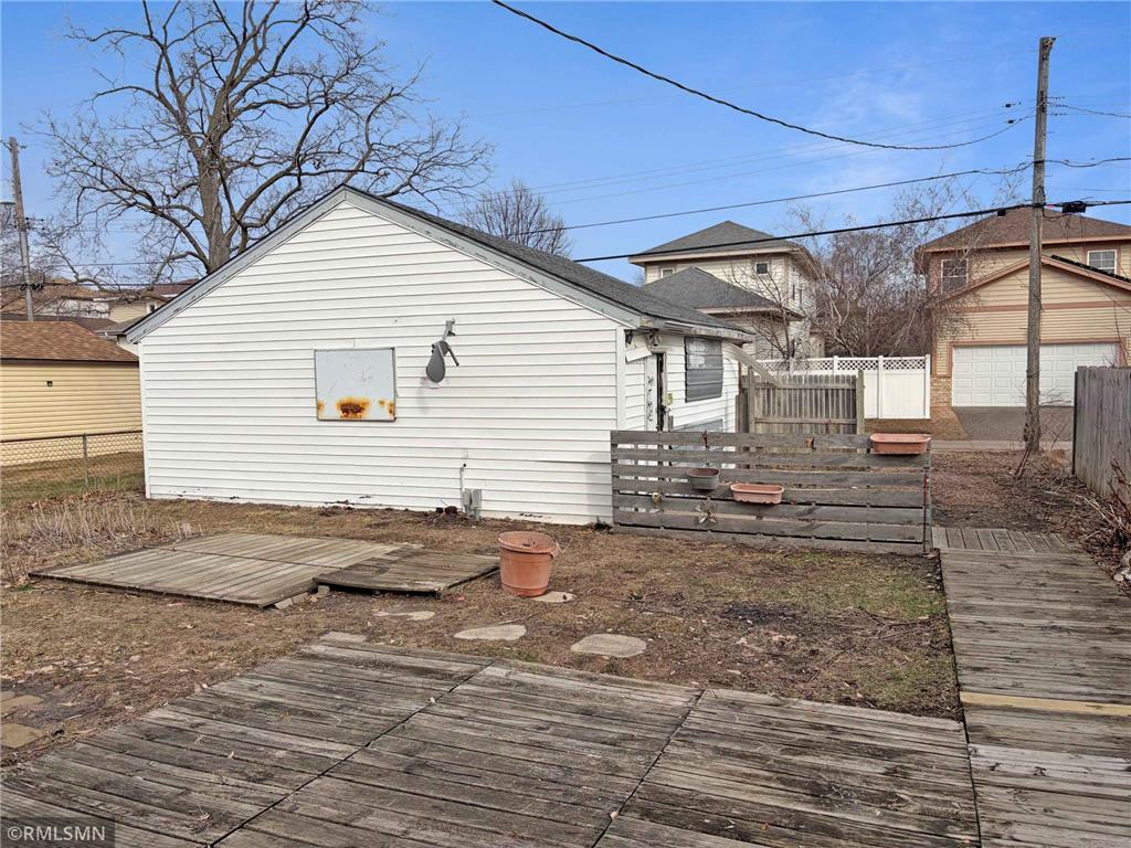 5230 Irving Avenue N Minneapolis MN 55430 7038913 image3