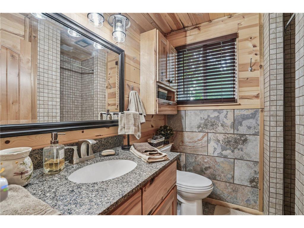 5230 Lincoln Street NE Fridley MN 55421 6795792 image34