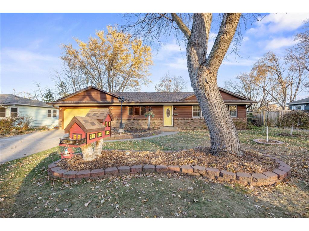 5230 Pennsylvania Avenue N New Hope MN 55428 6774620 image1