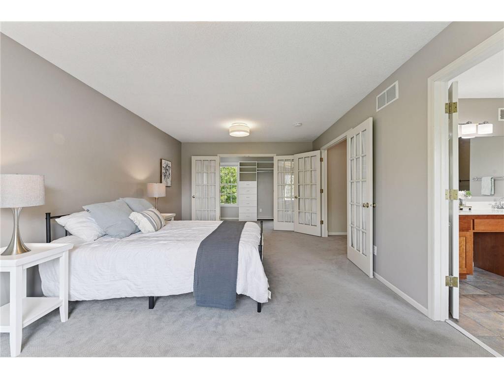 5230 Rebecca Park Trail Greenfield MN 55357 7015907 image33