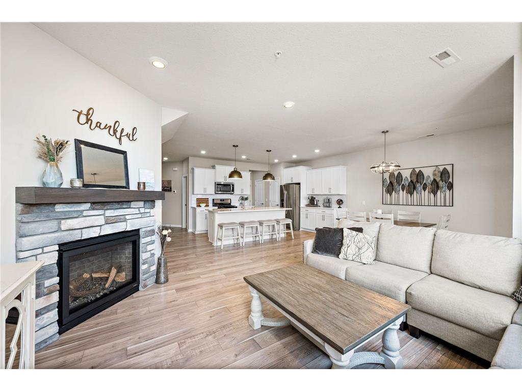 5231 94th Lane N Brooklyn Park MN 55443 7020863 image1