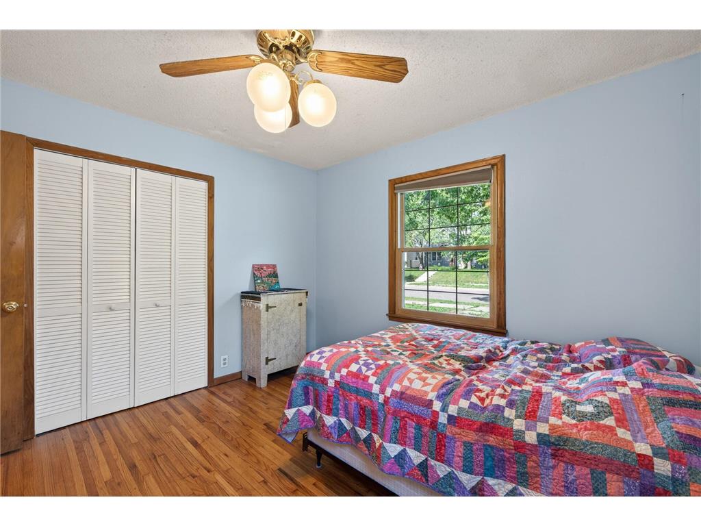 5232 Washburn Avenue N Minneapolis MN 55430 7085544 image13