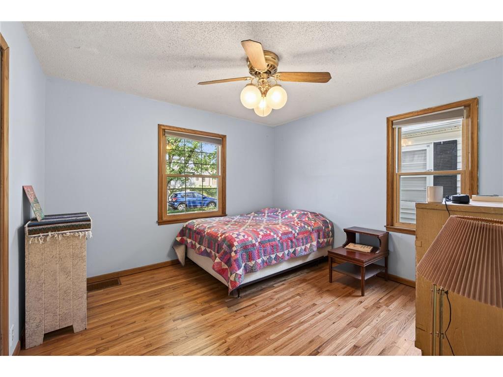 5232 Washburn Avenue N Minneapolis MN 55430 7085544 image14
