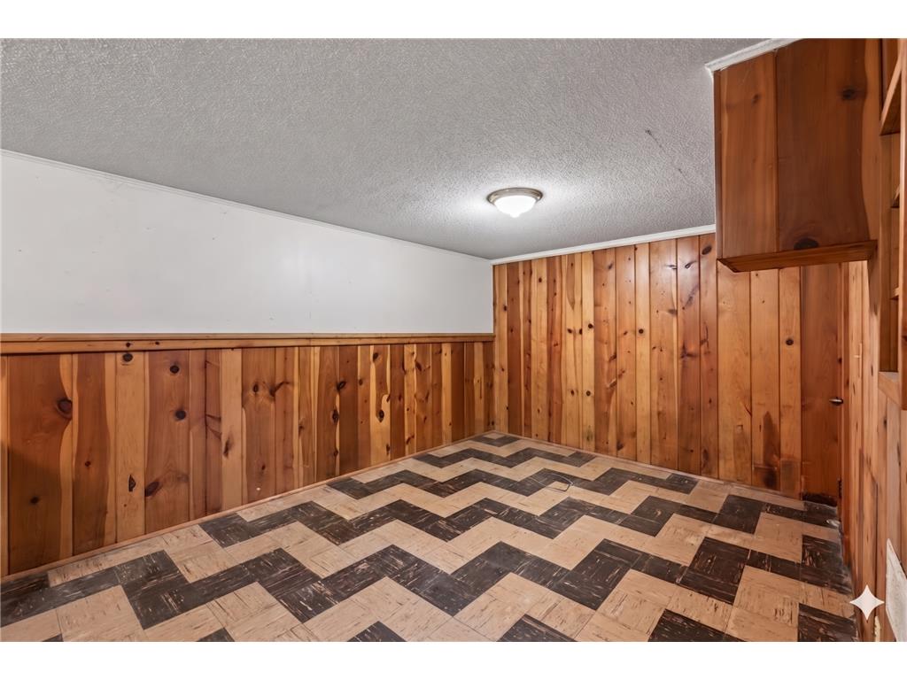 5232 Washburn Avenue N Minneapolis MN 55430 7085544 image23