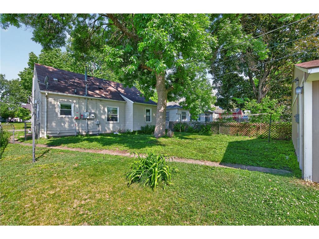 5232 Washburn Avenue N Minneapolis MN 55430 7085544 image27
