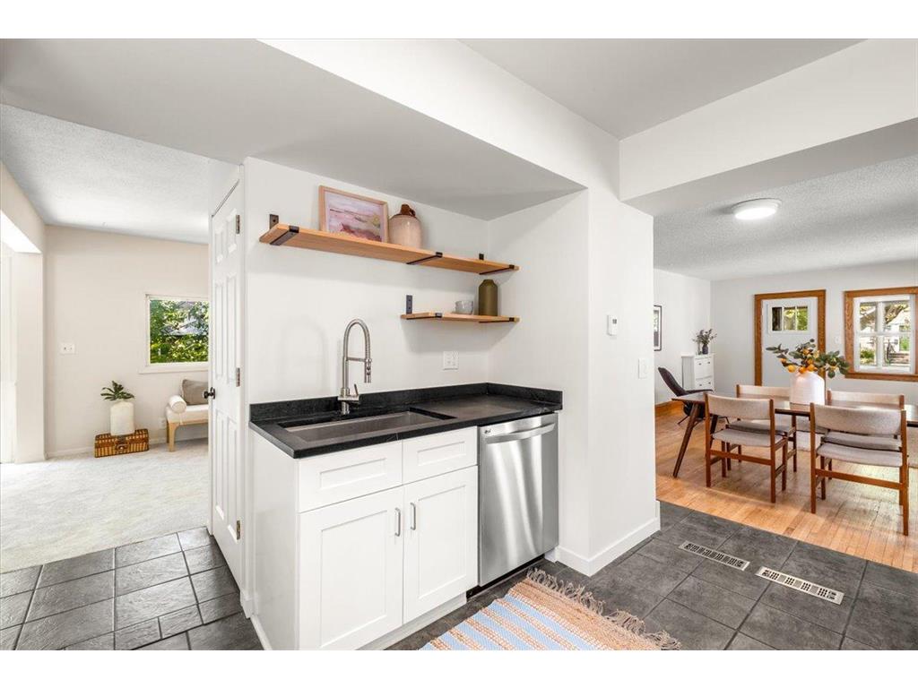 5233 44th Avenue S Minneapolis MN 55417 7084544 image12