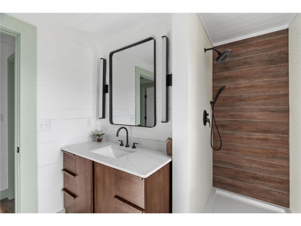 5233 Aldrich Avenue N Minneapolis MN 55430 7040508 image15