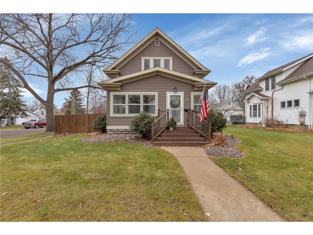 524 10th Street SW, Willmar, MN, 56201 MLS 6462618 Edina Realty