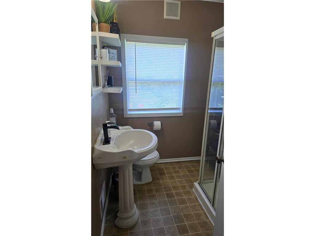 524 1st Avenue SE Wells MN 56097 7035943 image17