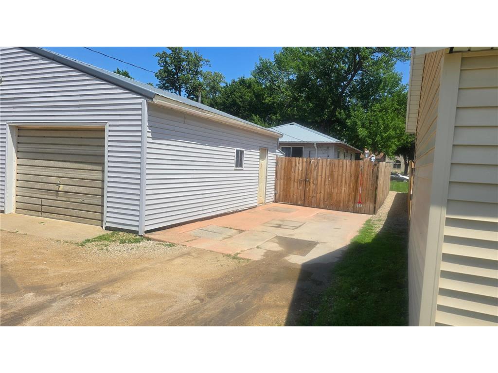524 1st Avenue SE Wells MN 56097 7035943 image45