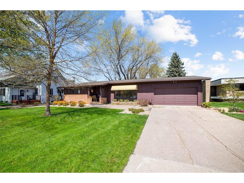 524 E 1st Street Waconia MN 55387 6523615 image1