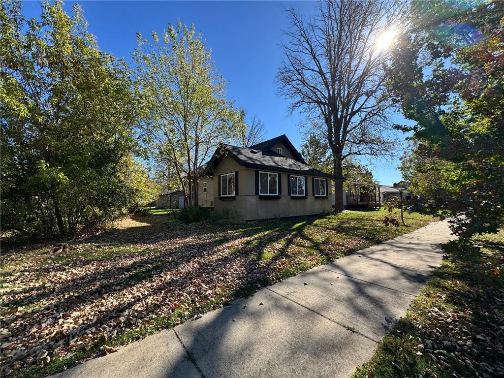 524 NE 4th Avenue Grand Rapids MN 55744 6798234 image3