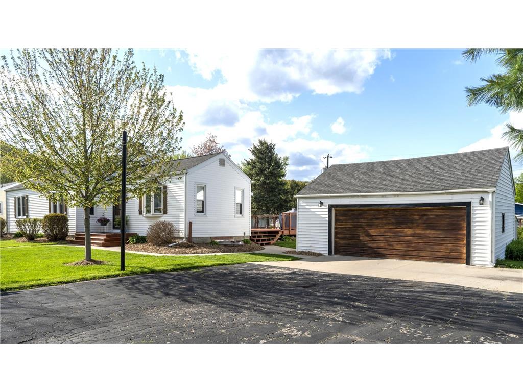 524 S 2nd Street La Crescent MN 55947 7062198 image24