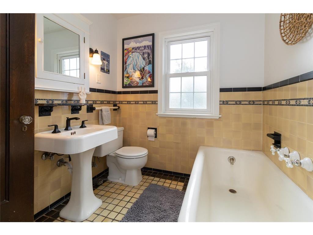 524 W 53rd Street Minneapolis MN 55419 6785315 image40