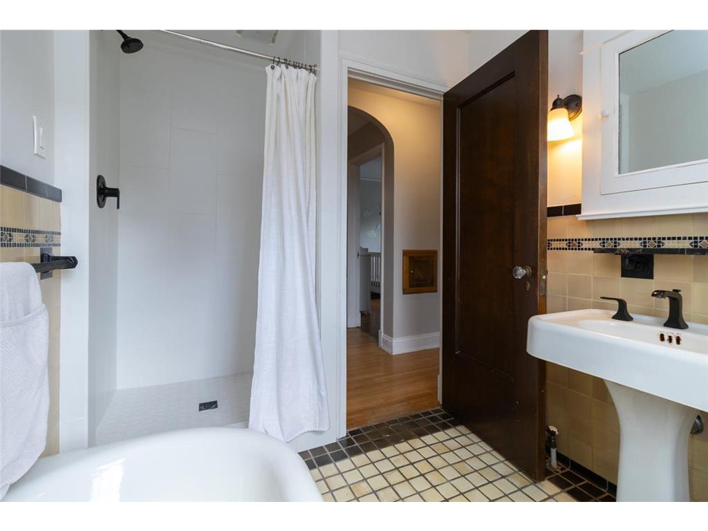 524 W 53rd Street Minneapolis MN 55419 6785315 image41