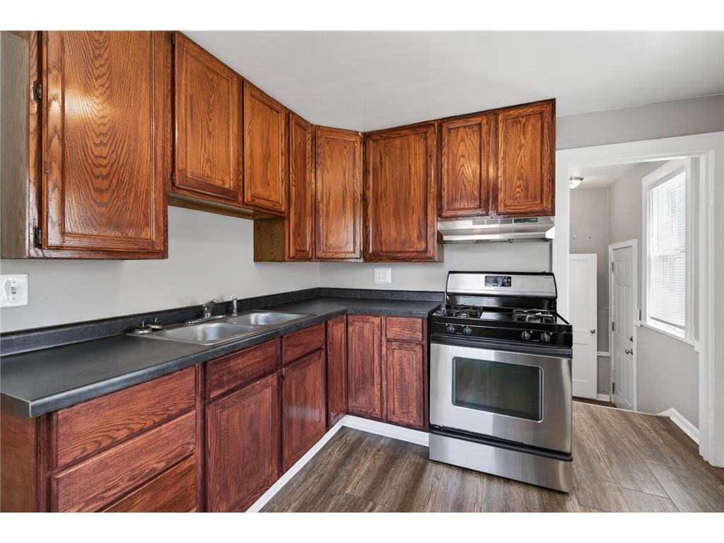 5240 Dupont Avenue N Minneapolis MN 55430 7075116 image10