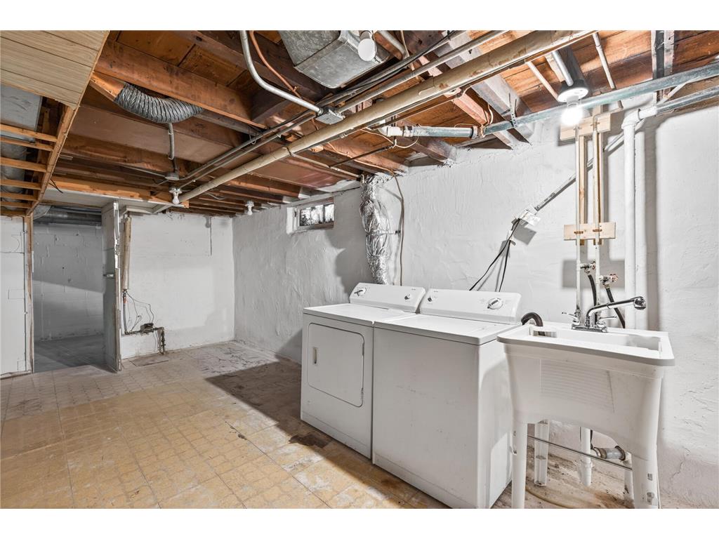 5240 Dupont Avenue N Minneapolis MN 55430 7075116 image22