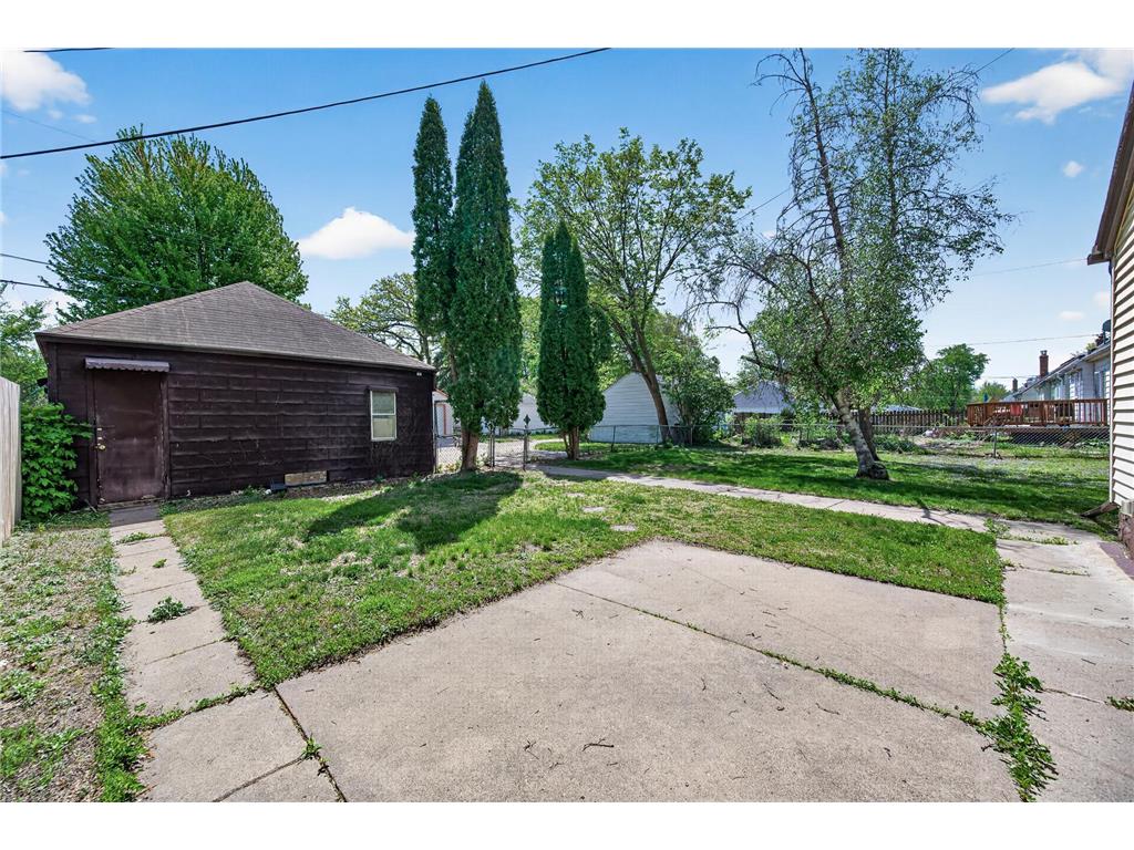 5240 Dupont Avenue N Minneapolis MN 55430 7075116 image25