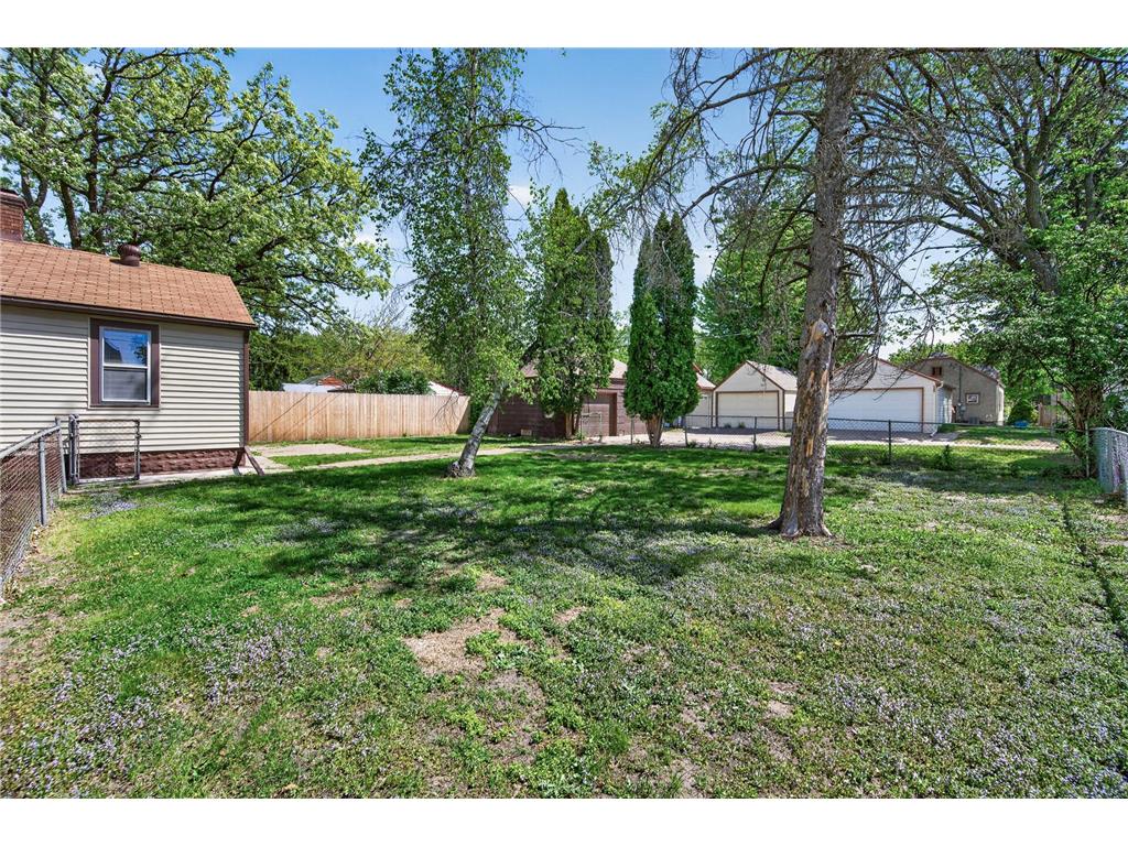 5240 Dupont Avenue N Minneapolis MN 55430 7075116 image27