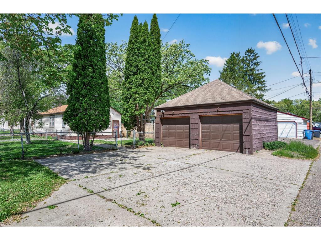 5240 Dupont Avenue N Minneapolis MN 55430 7075116 image29