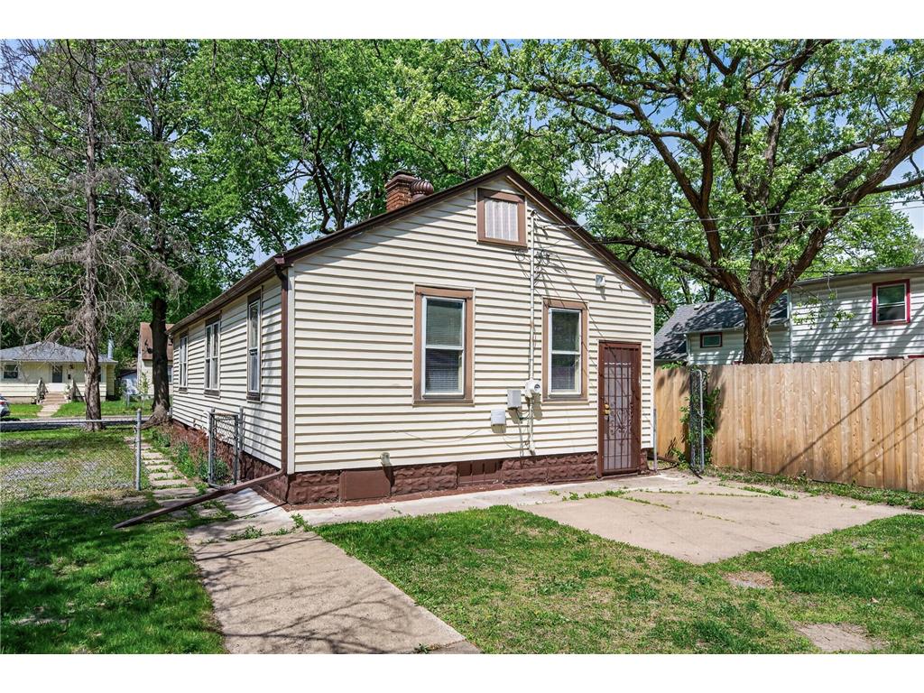 5240 Dupont Avenue N Minneapolis MN 55430 7075116 image30