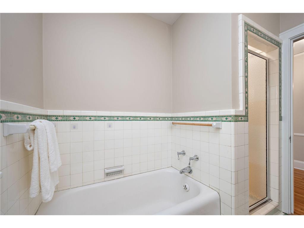 5240 Ewing Avenue S Minneapolis MN 55410 6791352 image17