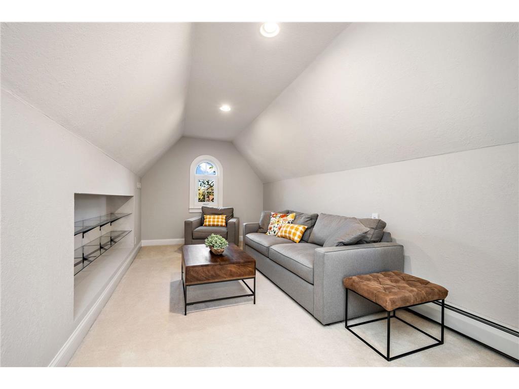 5240 Ewing Avenue S Minneapolis MN 55410 6791352 image21