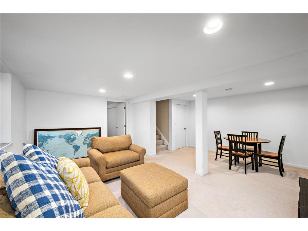 5240 Ewing Avenue S Minneapolis MN 55410 6791352 image26