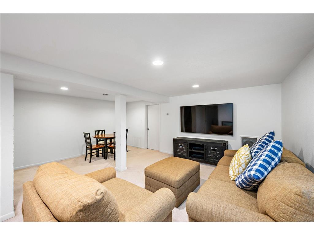 5240 Ewing Avenue S Minneapolis MN 55410 6791352 image27