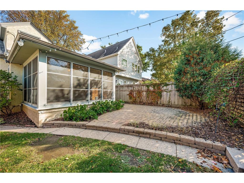 5240 Ewing Avenue S Minneapolis MN 55410 6791352 image33