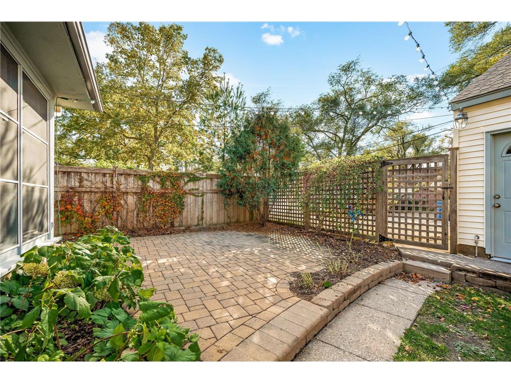 5240 Ewing Avenue S Minneapolis MN 55410 6791352 image34