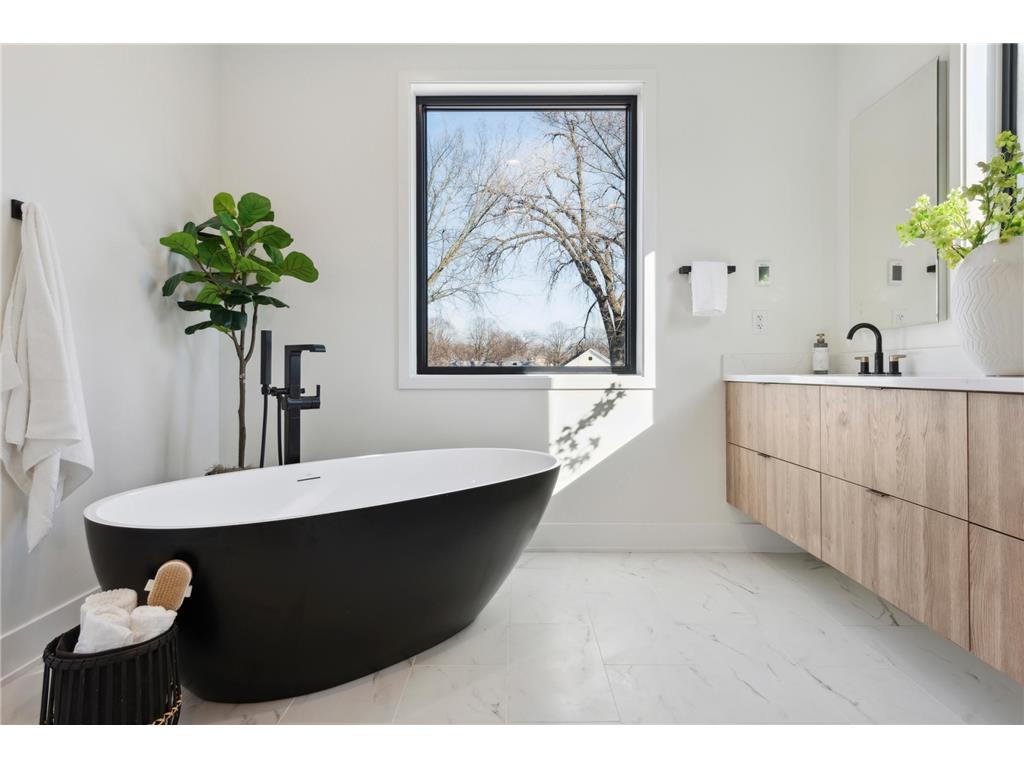 5241 Danens Drive Edina MN 55439 6816872 image12