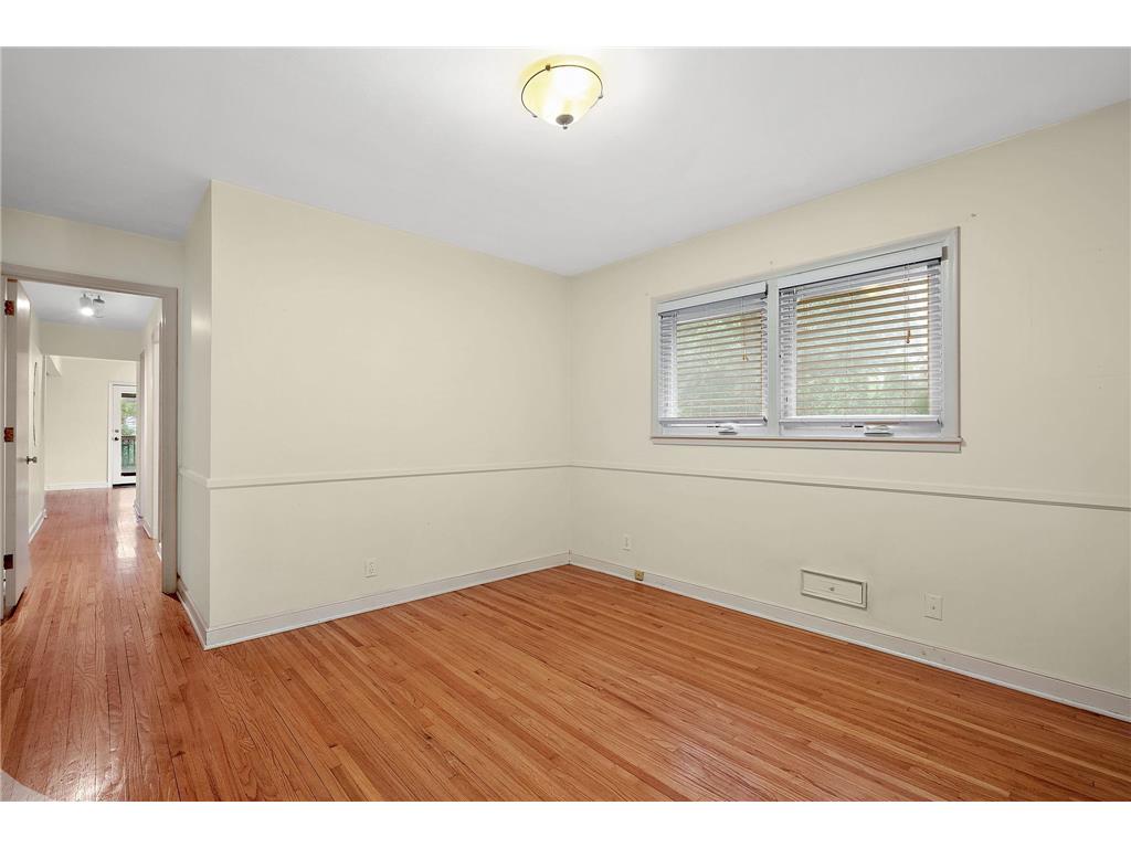 5241 Edenmoor Street Edina MN 55436 6826702 image16