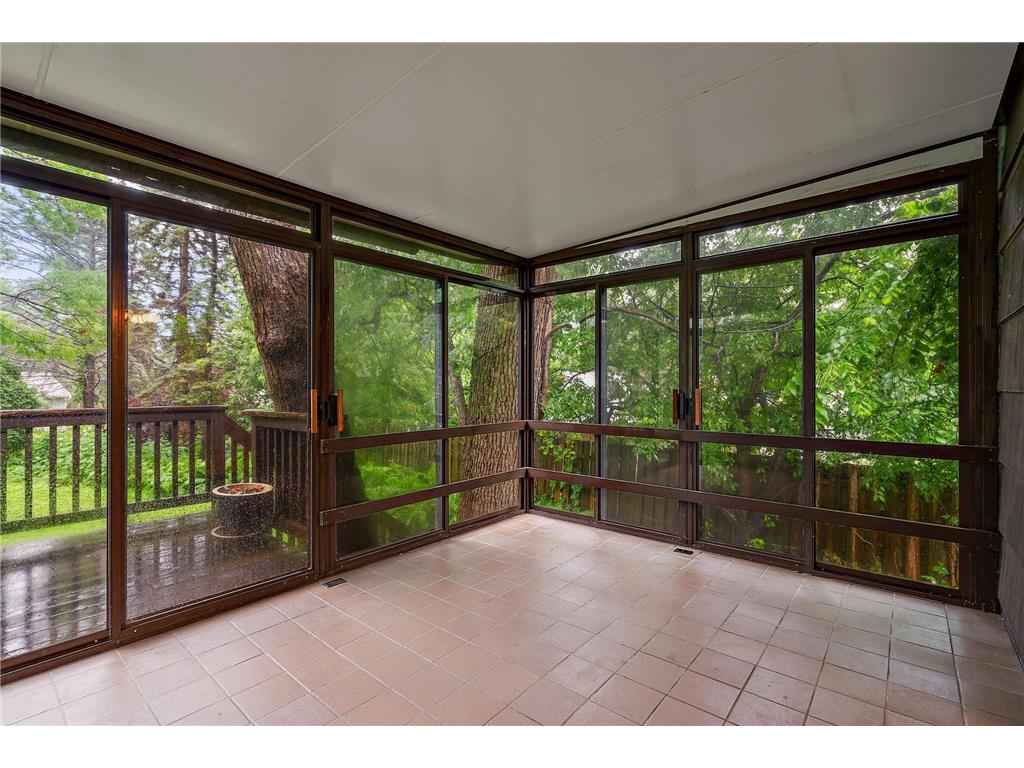 5241 Edenmoor Street Edina MN 55436 6826702 image29