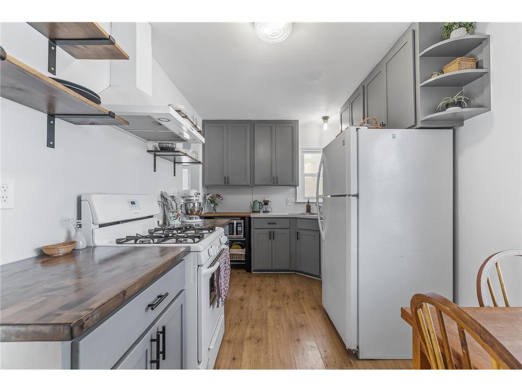 5243 Bryant Avenue N Minneapolis MN 55430 6331632 image1