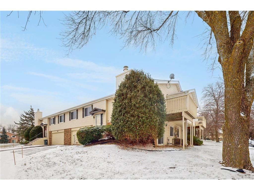 5244 Beachside Drive Minnetonka MN 55343 6469692 image1