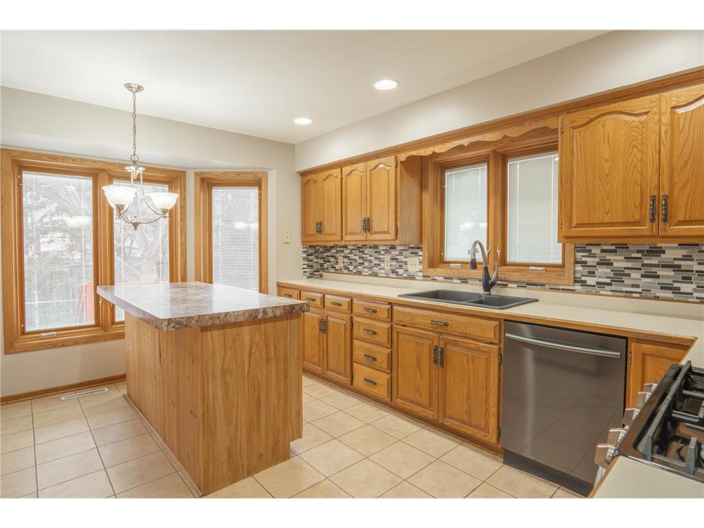 5245 Clayton Drive Maple Plain MN 55359 7009857 image3